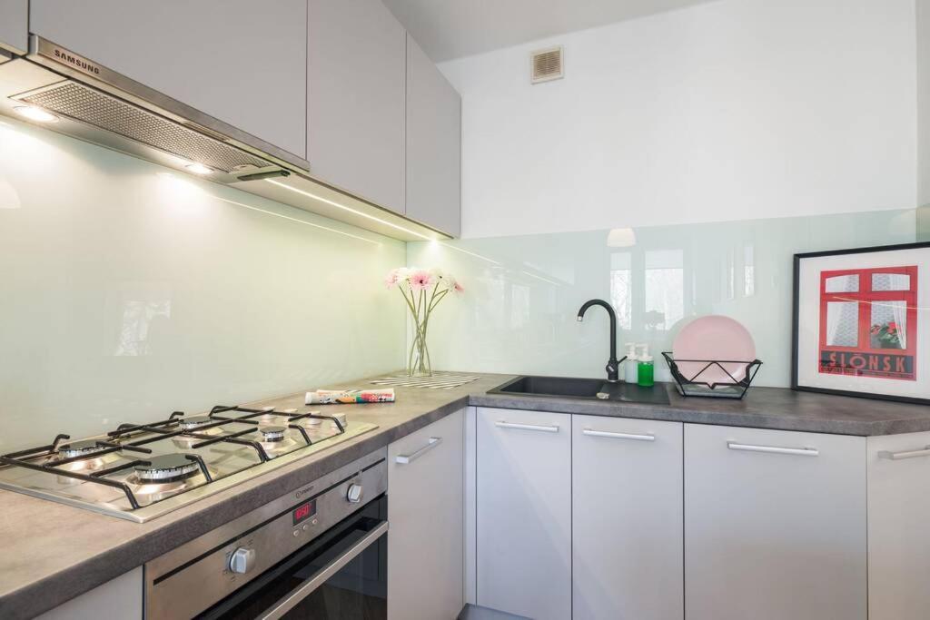 White Beds - For 6 People In The Center Krakau
